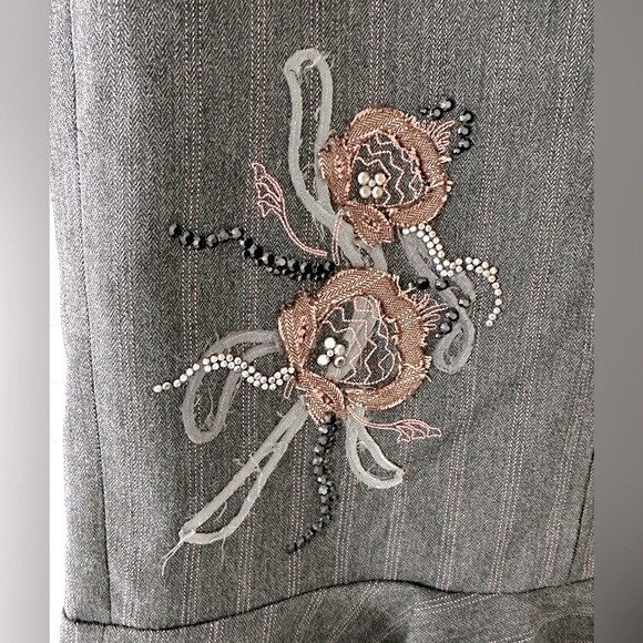 NWT Guess Pinstripe Pencil Skirt - Picture 5 of 6